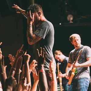 Image post by @thewarfield on Instagram