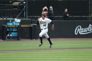 Image post by @UIBaseball on Twitter