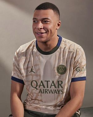 Image post by @soccerdotcom on Instagram