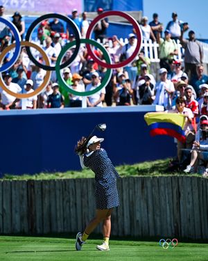 Image post by @uclawomensgolf on Instagram