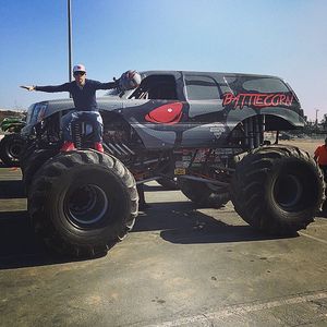 Image post by @robdyrdek on Instagram