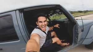 Image post by @therealcarlospena on Instagram