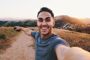 Image post by @therealcarlospena on Instagram