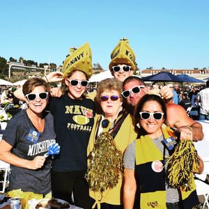 Image post by @holidaybowl on Instagram