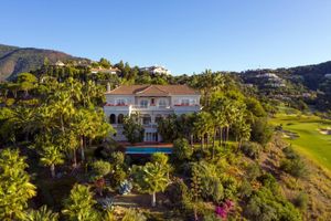Image post by @christiesrealestate on Instagram