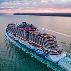 Image post by @norwegiancruiseline on Instagram