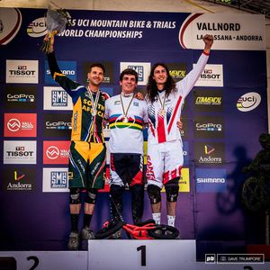 Image post by @foxmtb on Instagram