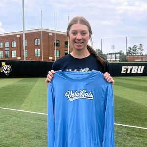 Image post by @etbu_softball on Instagram