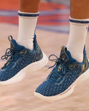 Image post by @warriorsshop on Instagram