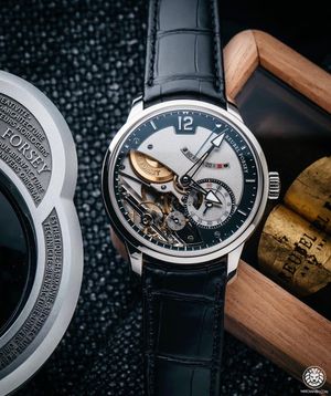 Image post by @watchanish on Instagram
