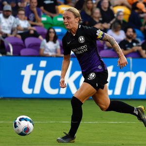 Image post by @nwsl on Instagram