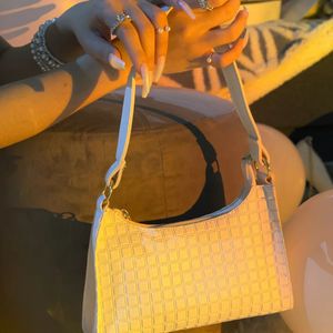 Image post by @shein_us on Instagram