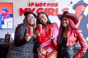 Image post by @Essence on Twitter