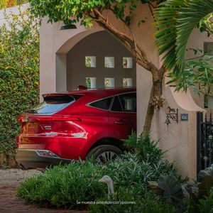 Image post by @toyotalatino on Instagram