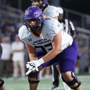 Image post by @una_football on Instagram