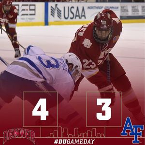 Image post by @du_hockey on Instagram