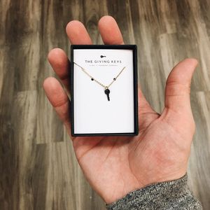 Image post by @shopoutoftown on Instagram