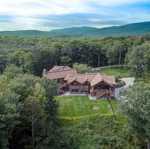 Image post by @christiesrealestate on Instagram