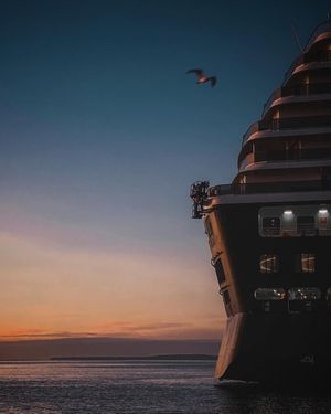 Image post by @thrillist on Instagram