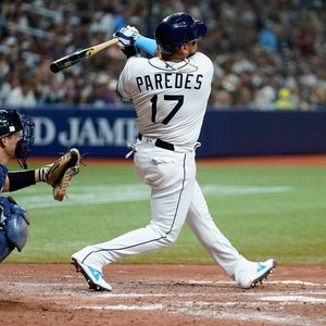 Image post by @raysbeisbol on Instagram