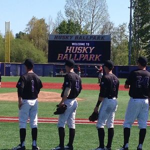 Image post by @uw_baseball on Instagram