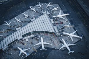 Image post by @united on Instagram