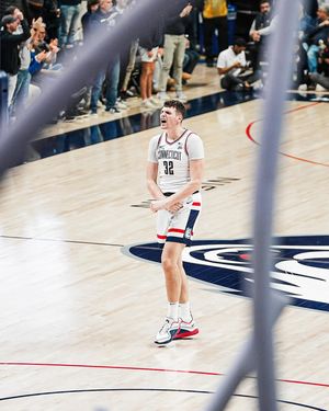Image post by @uconnmbb on Instagram