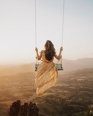 Image post by @belowthesamesun on Instagram