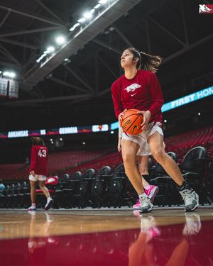Image post by @RazorbackWBB on Twitter