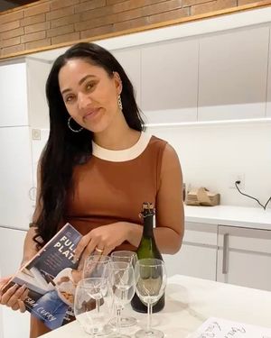 Image post by @ayeshacurry on Instagram