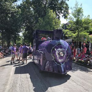 Image post by @readingroyals on Instagram