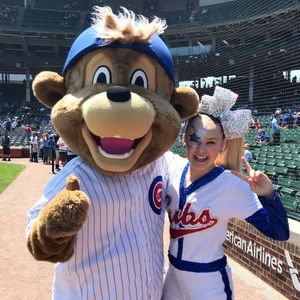 Image post by @clarkthecub on Instagram