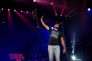 Image post by @lukebryan on Instagram