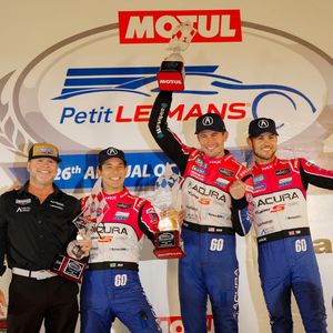 Image post by @heliocastroneves on Instagram