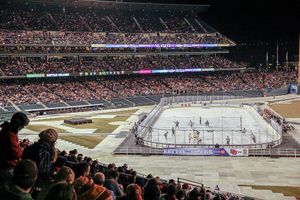 Image post by @du_hockey on Instagram