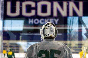 Image post by @UVMmhockey on Twitter