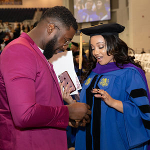 Image post by @hofstrau on Instagram