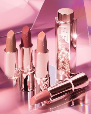 Image post by @fentybeauty on Instagram