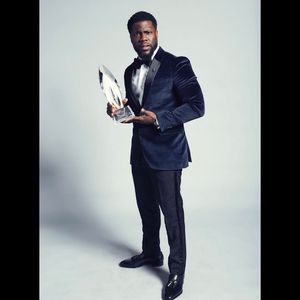 Image post by @kevinhart4real on Instagram