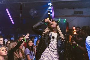 Image post by @splashlifebooking on Instagram