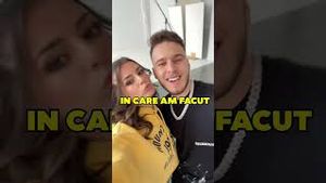 Video post by @arianamtz on YouTube