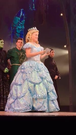 Video post by @WICKED_Musical on Twitter