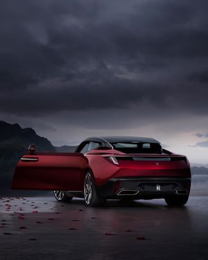 Image post by @rollsroycecars on Instagram