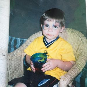 Image post by @thedeclanmckenna on Instagram