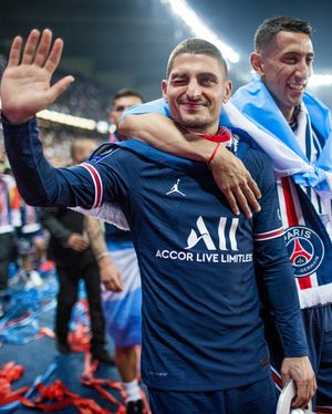 Image post by @psg on Instagram