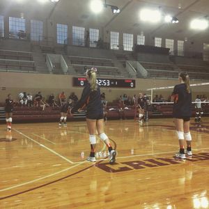 Image post by @uvavolleyball on Instagram