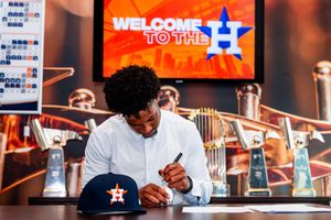 Image post by @astros on Twitter