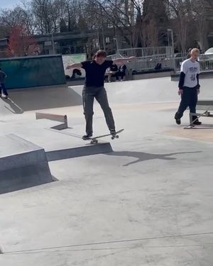 Image post by @skatelikeagirlsea on Instagram