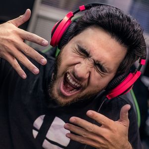 Image post by @razer on Instagram