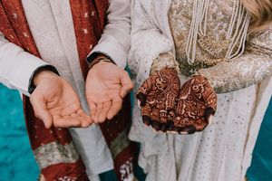 Image post by @thismodernlovephoto on Instagram